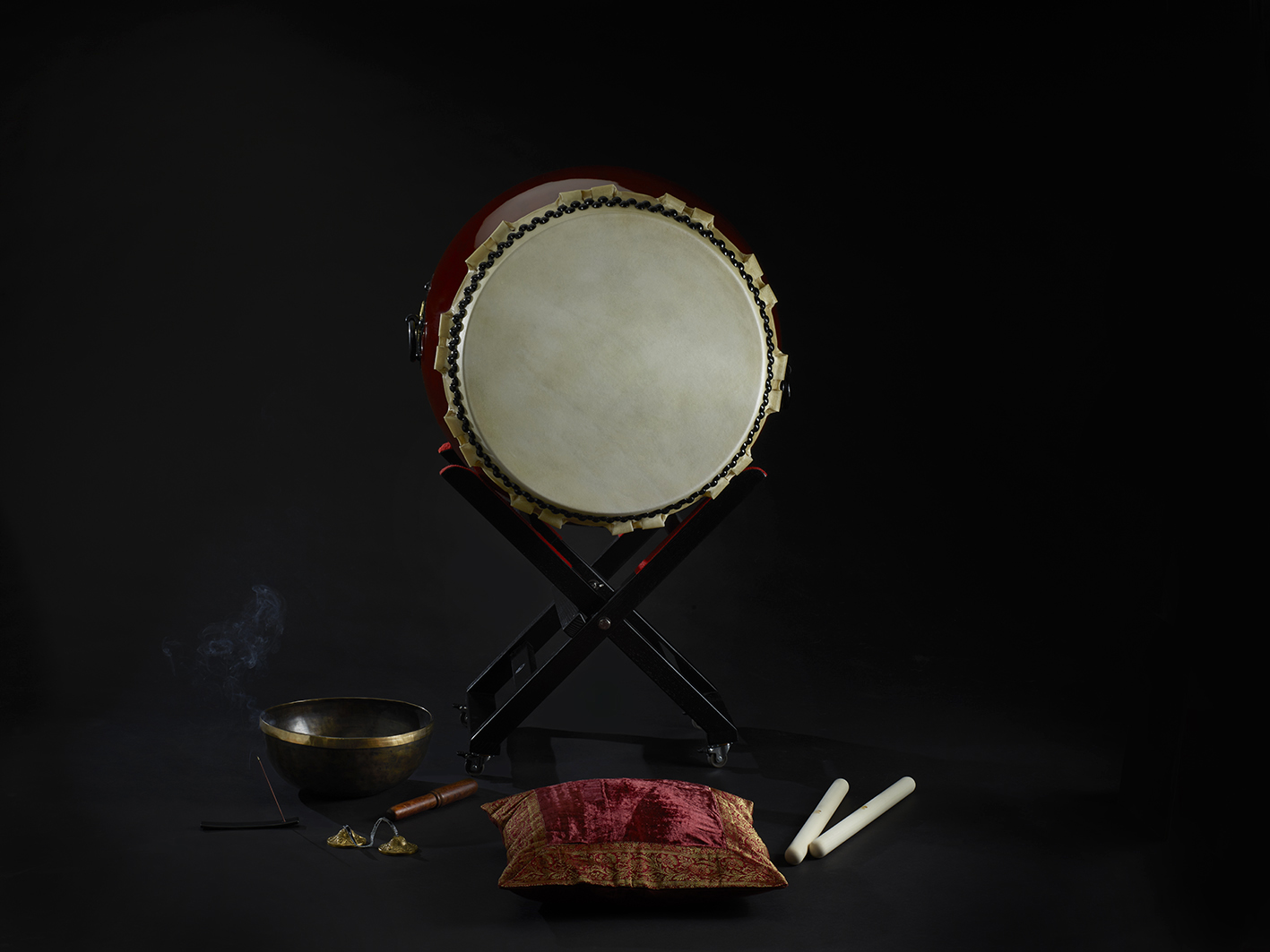 Miya-Daiko hq drum 48cm/h:60cm with Zen X-stand low (995 / 245)